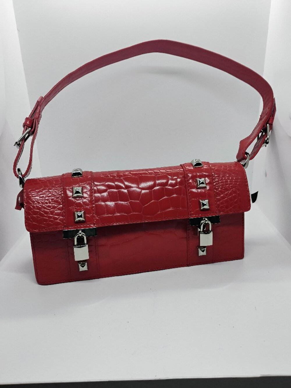 NEW never been used Cynthia Rowley shoulder bag.